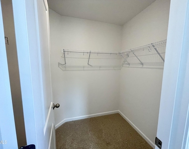 7424 Bourbon Briar Drive - Photo Thumbnail 20