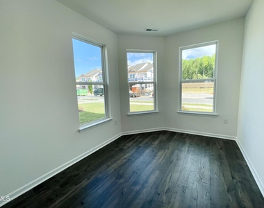 7424 Bourbon Briar Drive - Photo Thumbnail 9