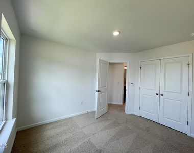7424 Bourbon Briar Drive - Photo Thumbnail 30