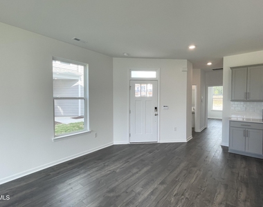 7424 Bourbon Briar Drive - Photo Thumbnail 8