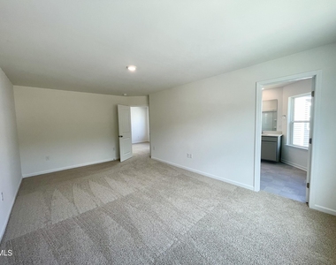 7424 Bourbon Briar Drive - Photo Thumbnail 22