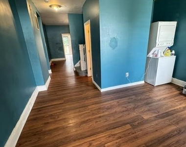 1305 E Patapsco Avenue - Photo Thumbnail 6