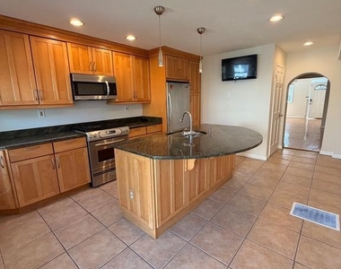 118 E Gittings Street - Photo Thumbnail 8