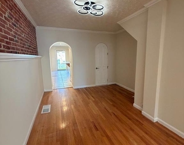 118 E Gittings Street - Photo Thumbnail 5