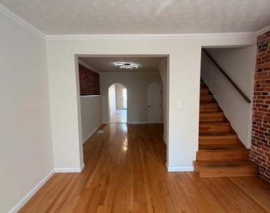118 E Gittings Street - Photo Thumbnail 4