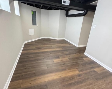 6600 Marne Avenue - Photo Thumbnail 6