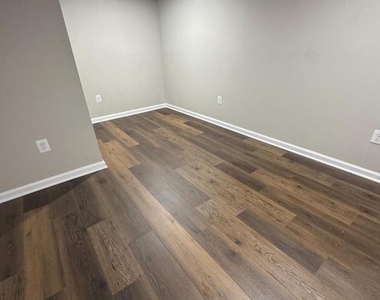 6600 Marne Avenue - Photo Thumbnail 13