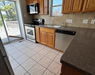 6600 Marne Avenue - Photo Thumbnail 1