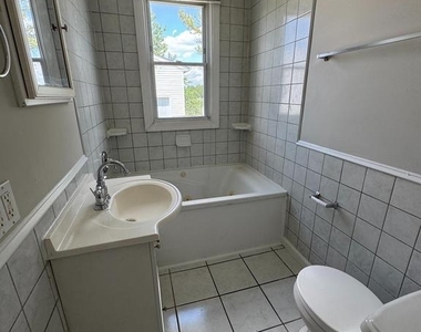 6600 Marne Avenue - Photo Thumbnail 15