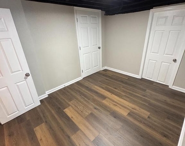 6600 Marne Avenue - Photo Thumbnail 12