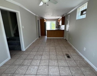 6600 Marne Avenue - Photo Thumbnail 4