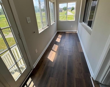 6600 Marne Avenue - Photo Thumbnail 10
