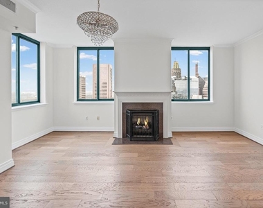 414 Water Street - Photo Thumbnail 10