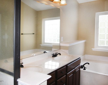 300 Christine Court - Photo Thumbnail 14