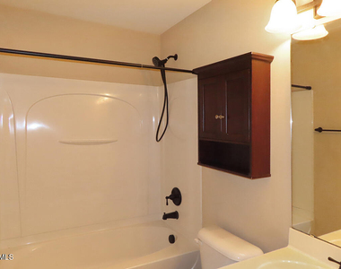300 Christine Court - Photo Thumbnail 18