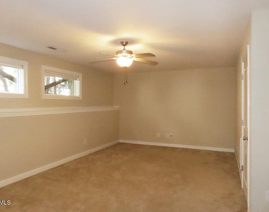 337 Rose Walk Lane - Photo Thumbnail 7