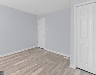 1669 N Milton Avenue - Photo Thumbnail 10