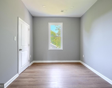3534 Poole Street - Photo Thumbnail 16
