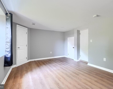 3534 Poole Street - Photo Thumbnail 4