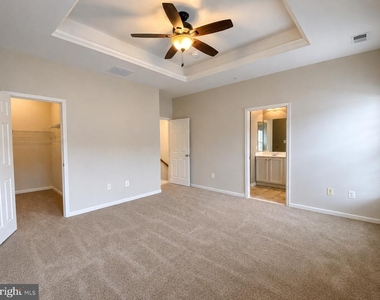 1743 Theale Way - Photo Thumbnail 17