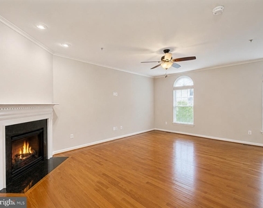 1743 Theale Way - Photo Thumbnail 11