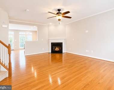 1743 Theale Way - Photo Thumbnail 14