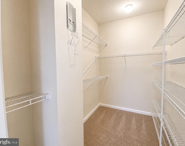 1743 Theale Way - Photo Thumbnail 22