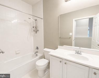 1743 Theale Way - Photo Thumbnail 26