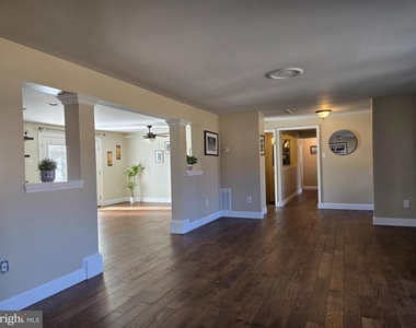 3300 Mount Airy Court - Photo Thumbnail 10