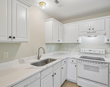 278 S Raleigh Street - Photo Thumbnail 1
