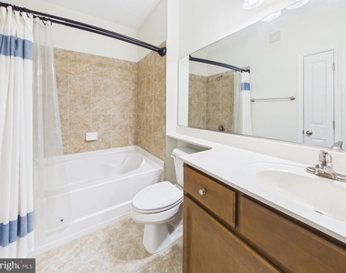 3527 Piney Woods Place - Photo Thumbnail 24