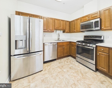 3527 Piney Woods Place - Photo Thumbnail 5