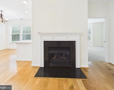 3527 Piney Woods Place - Photo Thumbnail 11