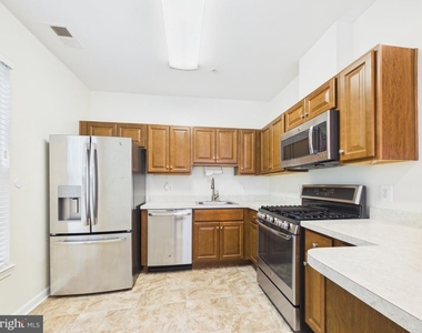 3527 Piney Woods Place - Photo Thumbnail 6