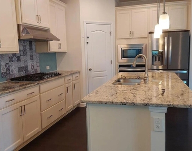 4227 Mahal Avenue - Photo Thumbnail 9