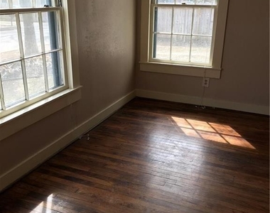 510 Harvey St - Photo Thumbnail 5