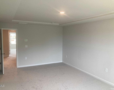 1823 Caen Street - Photo Thumbnail 10