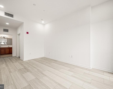 530 Harlan Boulevard - Photo Thumbnail 16