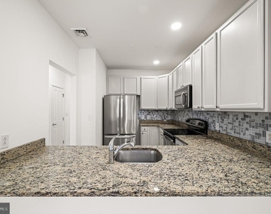 530 Harlan Boulevard - Photo Thumbnail 10