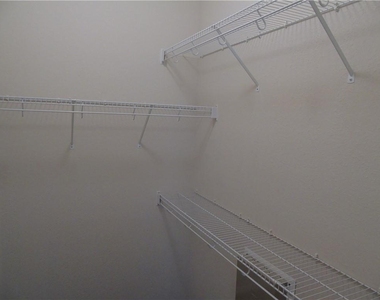 16100 S Great Oaks Dr - Photo Thumbnail 10