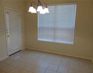 16100 S Great Oaks Dr - Photo Thumbnail 8