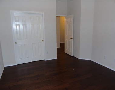 16100 S Great Oaks Dr - Photo Thumbnail 14