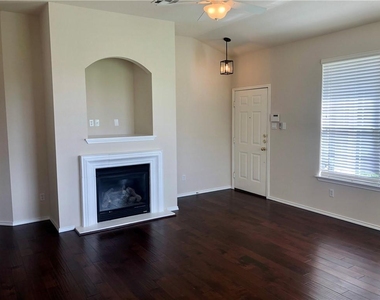 16100 S Great Oaks Dr - Photo Thumbnail 1