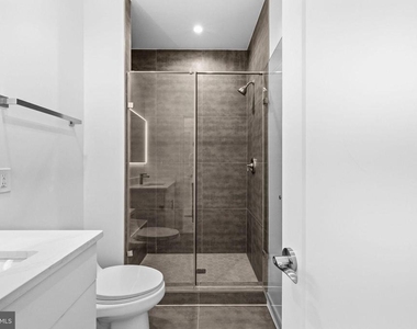 2532 Elvans Road Se - Photo Thumbnail 10