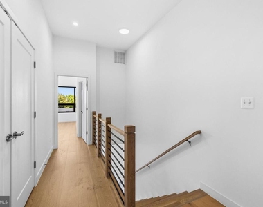2532 Elvans Road Se - Photo Thumbnail 35
