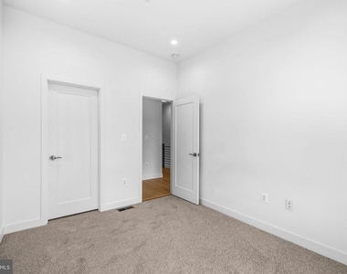 2532 Elvans Road Se - Photo Thumbnail 40