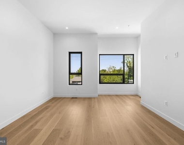2532 Elvans Road Se - Photo Thumbnail 47