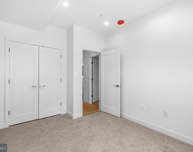 2532 Elvans Road Se - Photo Thumbnail 14