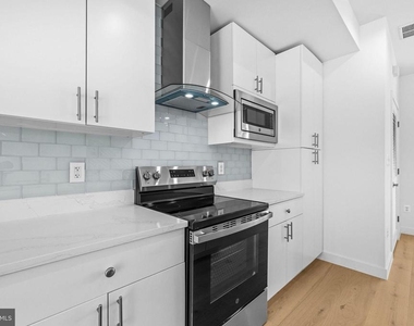 2532 Elvans Road Se - Photo Thumbnail 28