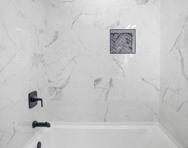 702 19th Street Ne - Photo Thumbnail 20